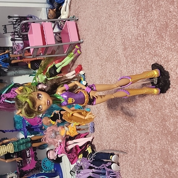 Monster high power ghoul Clawdeen Wolf (Wonder Wolf) - Picture 3 of 6